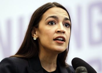 AOC goes viral with MUST-SEE takedown of GOP Rep. Marjorie Taylor Greene Vs.  How Democrats Handle Senator Al Franken