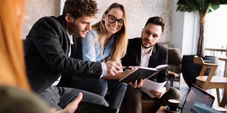 Entrepreneurs who want to open a Franchise