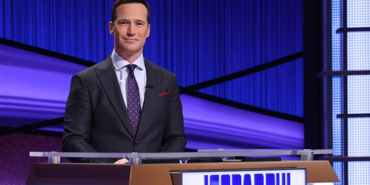 Mike Richards steps down as new ‘Jeopardy!’ host