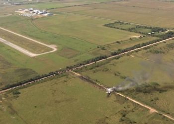 BREAKING: A plane has crashed near an airport in Waller County
