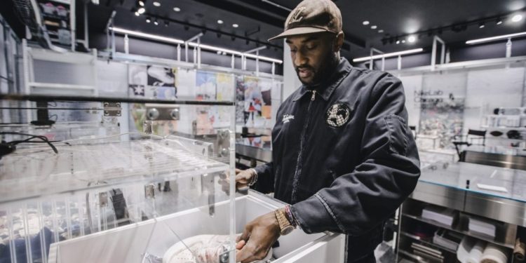Louis Vuitton designer Virgil Abloh dies