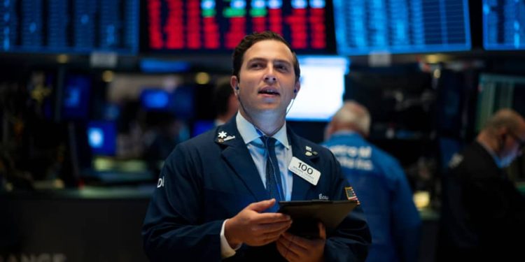 Dow Jones Surges Amid Stock Market Volatility; Tesla Skids On Earnings, Apple Earnings Due