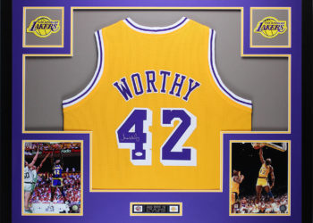 James Worthy Goes Crazy after Lebron 43 Pts, 14 Reb lead Lakers destroys Blazers 139-104, Melo 16Pts: Lebron Make history