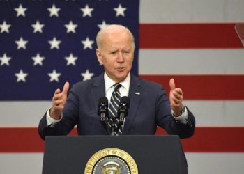 Pittsburgh Bridge Collapses, Drops City Bus into Ravine