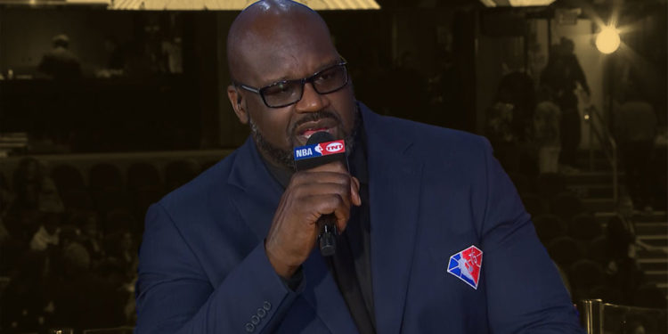 Shaquille O’Neal delivers an emotional tribute to those who inspired him to become an all-time great
