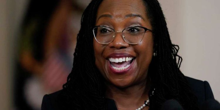 Jackson secures more bipartisan backing for Supreme Court nomination as 3 Republicans endorse her in a procedural vote