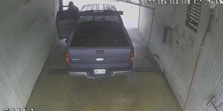 Corrections officer dead after being caught with the missing inmate in Indiana