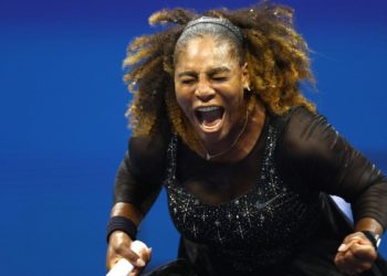 Serena Williams wins first-round match at U.S. Open, extending what could be the last tournament of her career