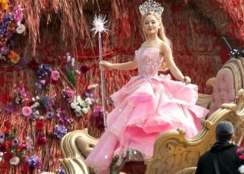 Preview Ariana Grande in ‘Wicked’ Film Adaptation
