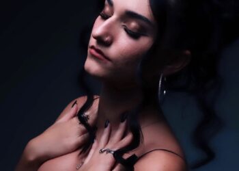 Lily B delivers new house/pop banger, “Sing.” – Aipate