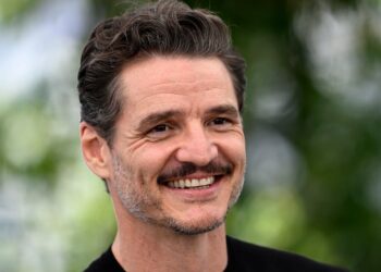 Pedro Pascal’s Bare Arms Went Viral, And The Internet Can’t Stop Thirsting Over Him