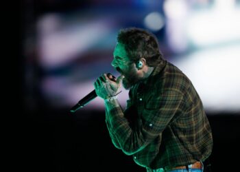 Post Malone goes all-in on country at Wrigley Field