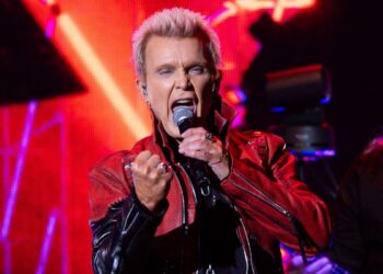 Billy Idol Brings His Rebel Yell to Austin: Review and Photos