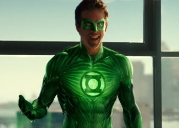 Green Lantern’s Director Believes Ryan Reynolds Could Have Saved The Movie With One Move