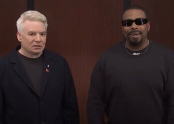 ‘SNL’ Spoofs Mike Myers’ Infamous Kanye West Moment in Elevator Sketch