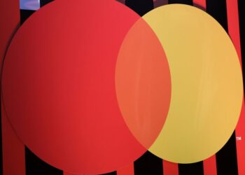 Mastercard earnings top estimates; consumers still spending
