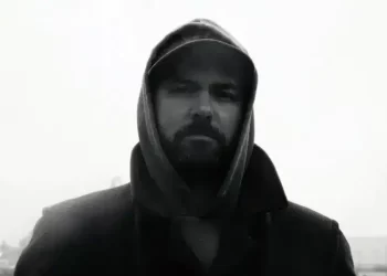 Shakey Graves Proclaims That Love Lasts Forever » PopMatters