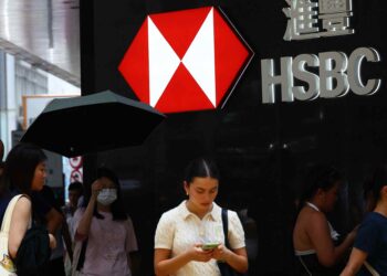 HSBC beats profit estimate despite China investment, Hong Kong bad loans