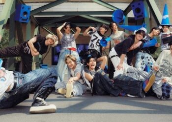 BUS because of you i shine announce Singapore stop of fancon tour ‘THE