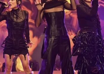 ‘K-Pop Demon Hunters’ Golden makes live performance debut