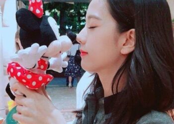 “Disney Addict” BLACKPINK’s Jisoo Could Probably Recite The Entire Script Of One Movie Thanks To How Much She’s Watched It