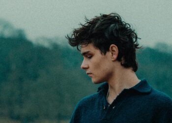 Rising Talent Benjamin Steer Releases New Single ‘Be My Love’ Ahead of UK/Europe Tour