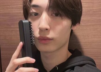 固い表情筋、どうにかしたい！その願いは「エレキブラシ」が叶えてくれるかも[髙橋紅輝ブログ]