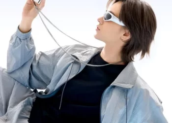 JisuLife: The stylish handheld fan for daily use