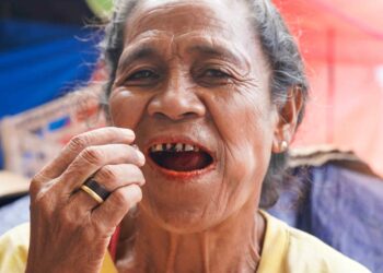 In East Timor, tobacco still draws in new smokers