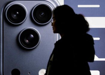 Steep price hikes hit China’s smartphone market as memory crunch deepens