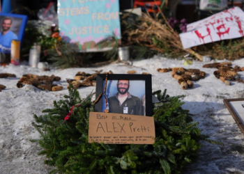 Oscar Nominations + The Beckham Breakup + Ron Funches’ Revenge + RIP Gladys West 🕊️ + Oracle’s TikTok Takeover + Another Minnesota Murder + Ted Cruz Winter Vacay