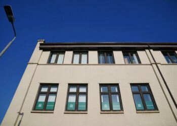 China’s economic growth target dips to 4.5% in uncertain times